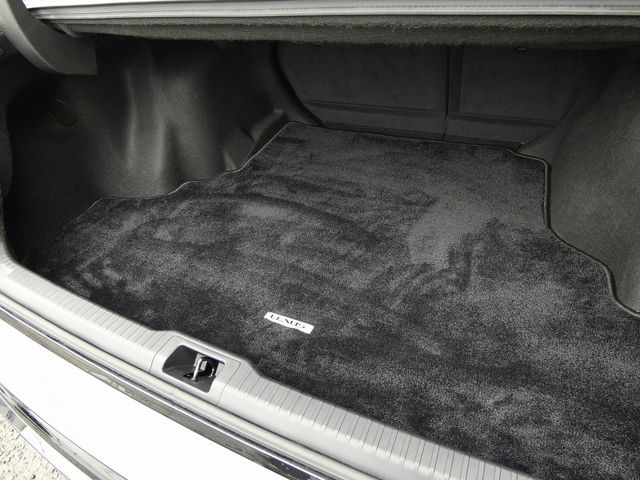 LEXUS IS300