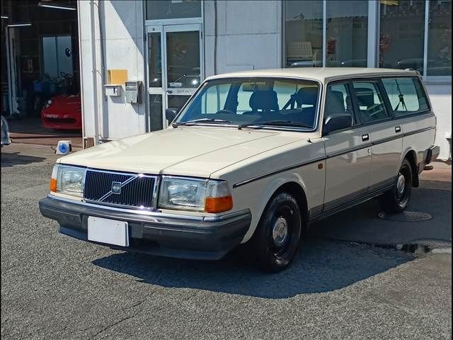 VOLVO 240 ESTATE