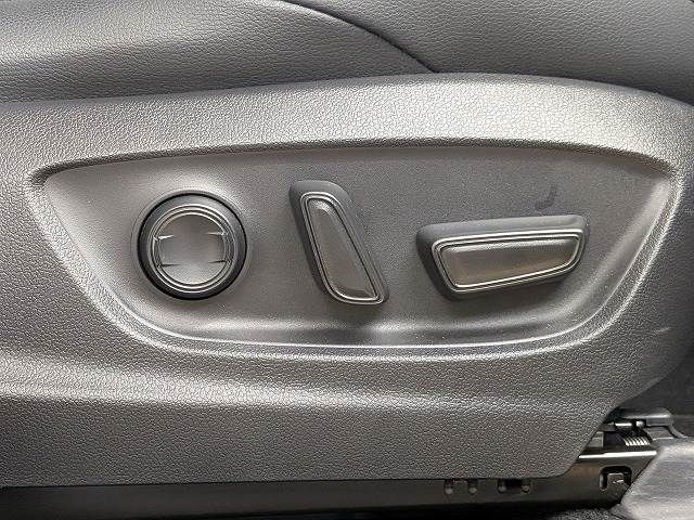 COROLLA CROSS HYBRID