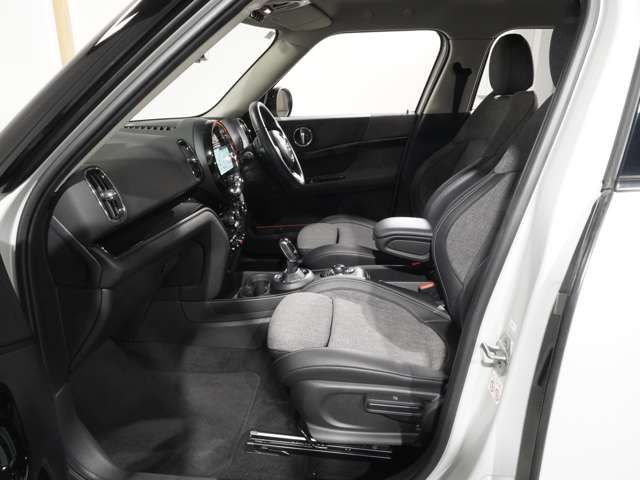 MINI COOPER D CROSSOVER