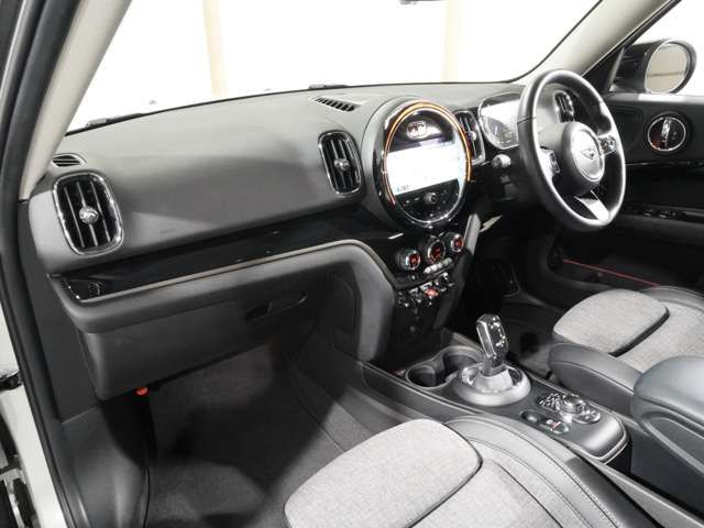 MINI COOPER D CROSSOVER