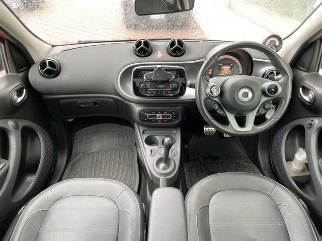 SMART FORFOUR