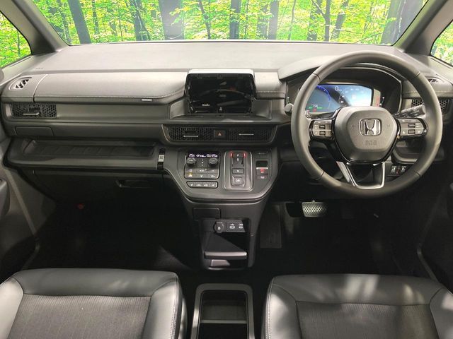 STEPWAGON e:HEV SPADA