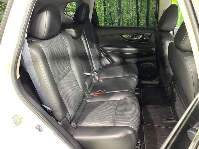 X-TRAIL 2WD
