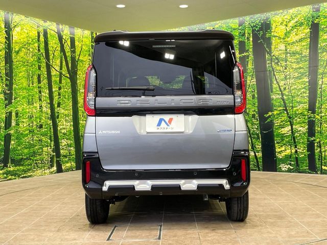 DELICA MINI