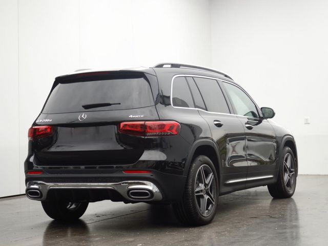 MERCEDES BENZ GLB