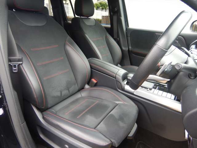 MERCEDES BENZ GLB