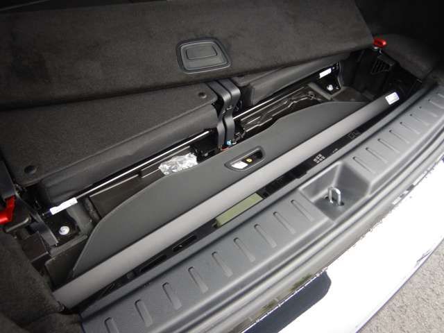 MERCEDES BENZ GLB