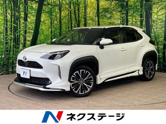 YARIS CROSS