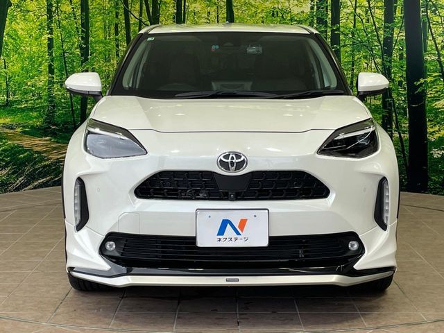 YARIS CROSS