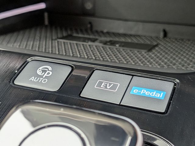 X-TRAIL HYBRID 4WD
