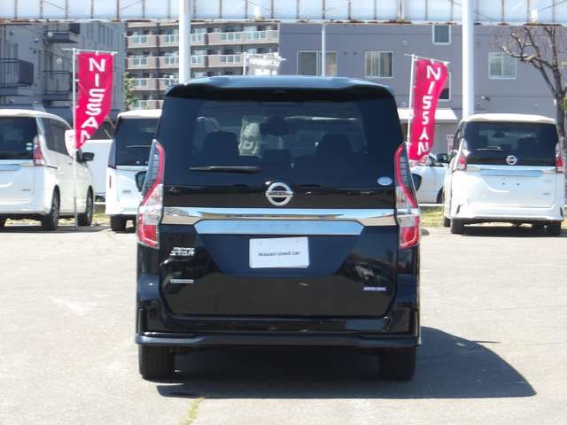 SERENA  S-HYBRID 4WD