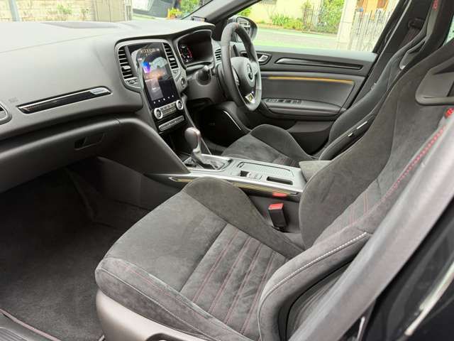 RENAULT MEGANE hatchback