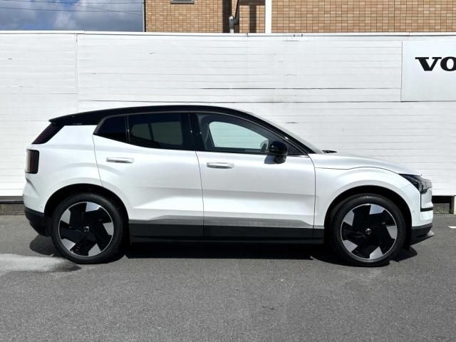 VOLVO EX30