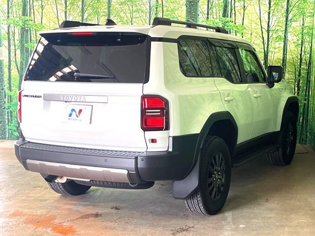 LANDCRUISER 250