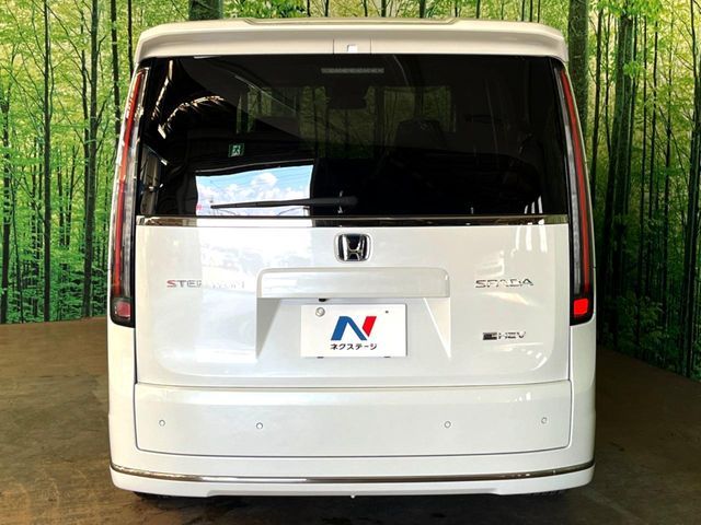 STEPWAGON e:HEV SPADA