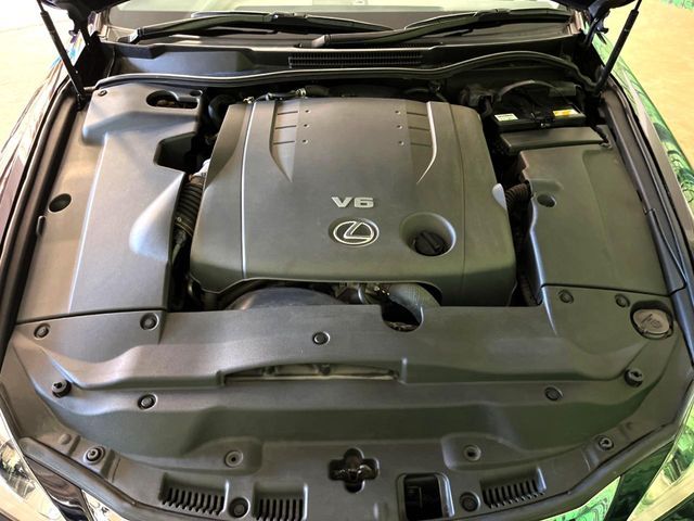 LEXUS IS250C
