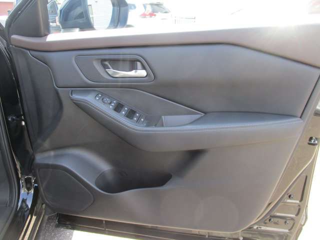 X-TRAIL HYBRID 4WD