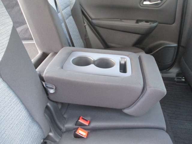 X-TRAIL HYBRID 4WD