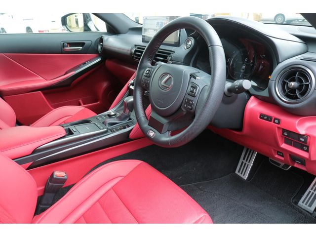 LEXUS IS300h