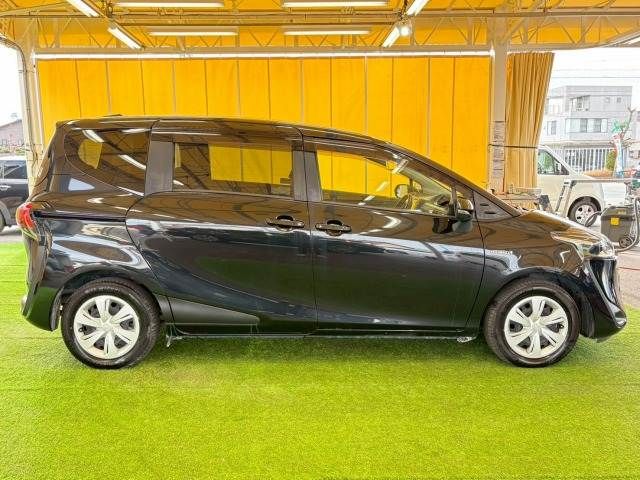 SIENTA HYBRID
