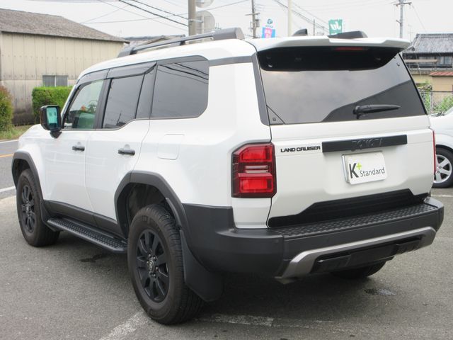 LANDCRUISER 250