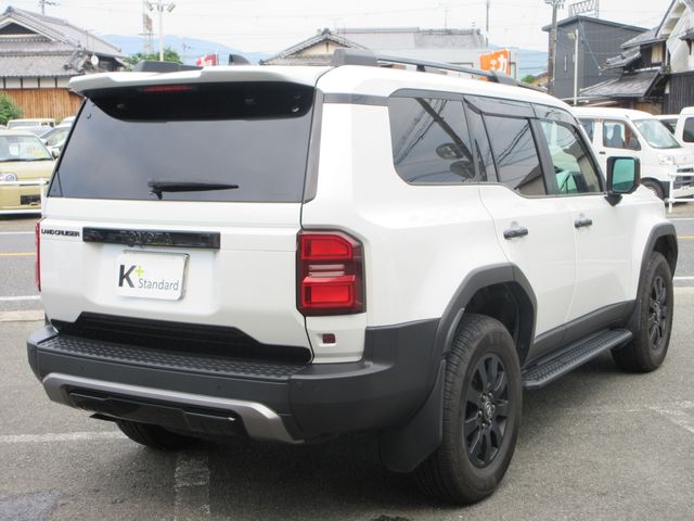 LANDCRUISER 250