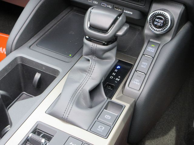 LANDCRUISER 250