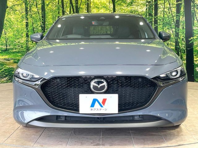 MAZDA3 FASTBACK