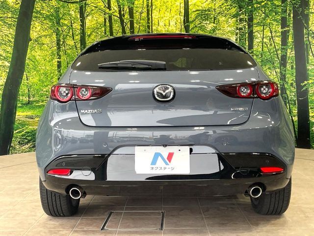 MAZDA3 FASTBACK