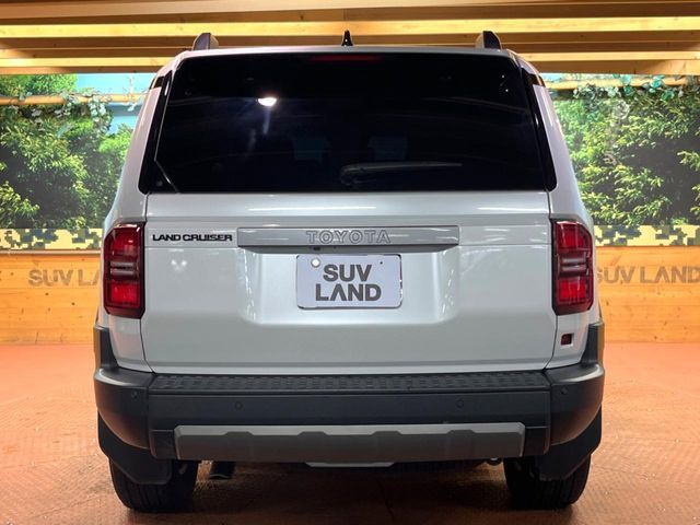 LANDCRUISER 250