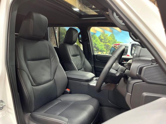 LANDCRUISER 250