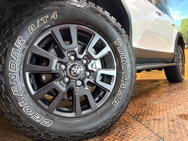 LANDCRUISER 250