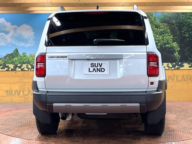 LANDCRUISER 250