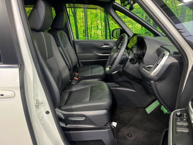 NOAH HYBRID 4WD