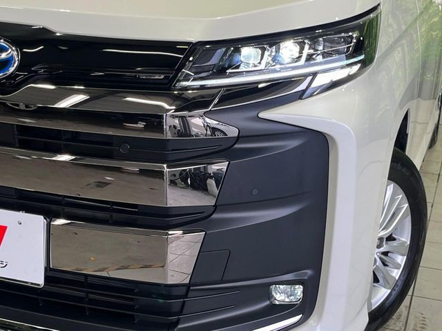 NOAH HYBRID 4WD