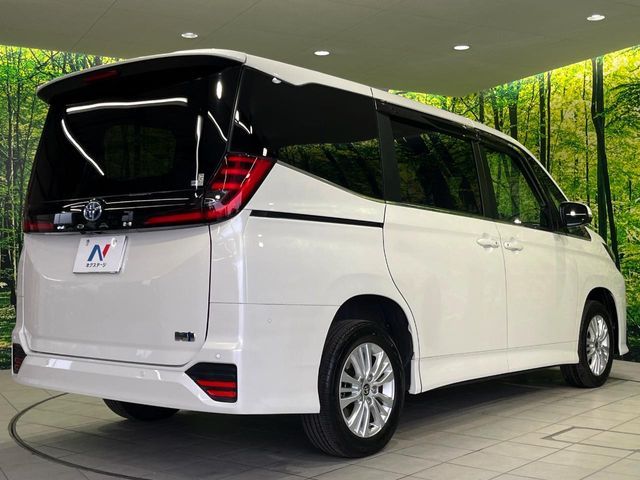 NOAH HYBRID 4WD