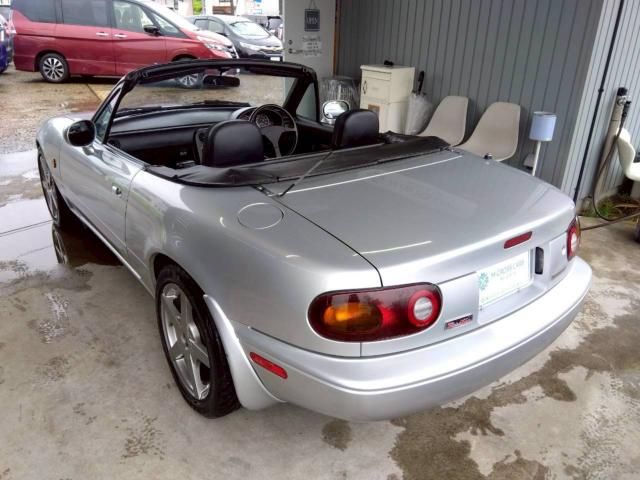 EUNOS roadstar