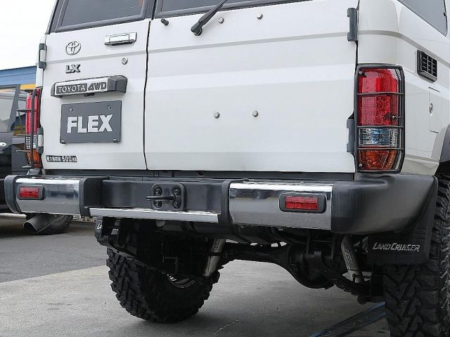 LANDCRUISER van