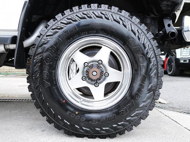 LANDCRUISER van