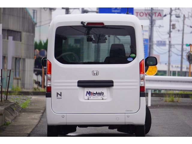 N-VAN