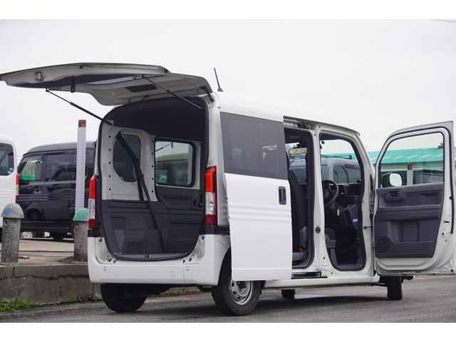 N-VAN