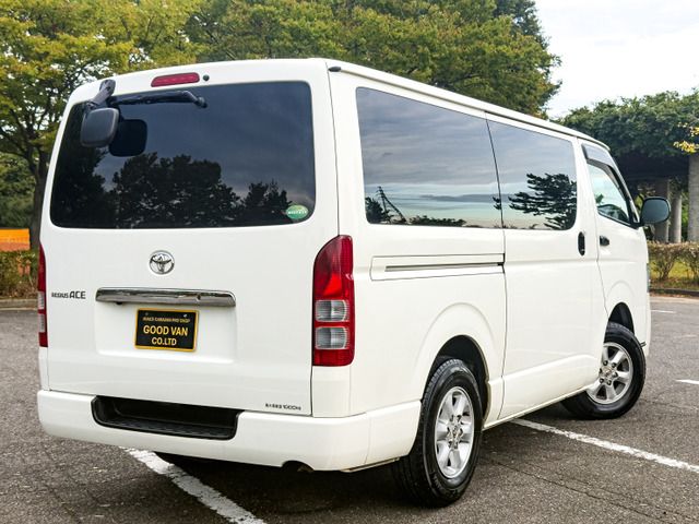 HIACE van 4WD