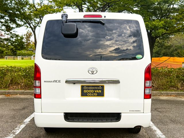 HIACE van 4WD