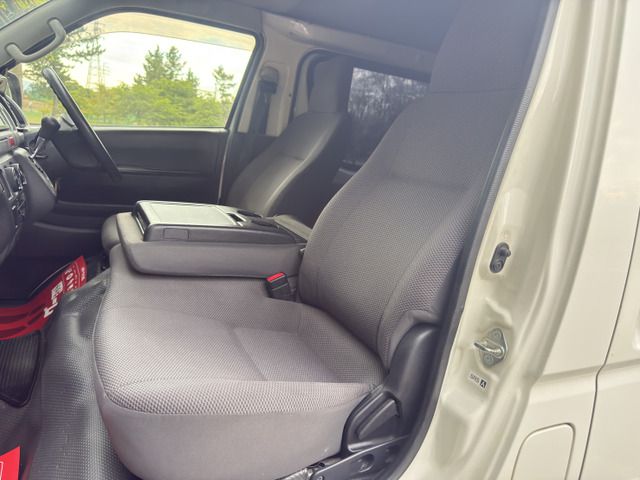 HIACE van 4WD