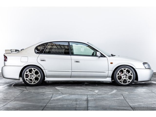LEGACY B4