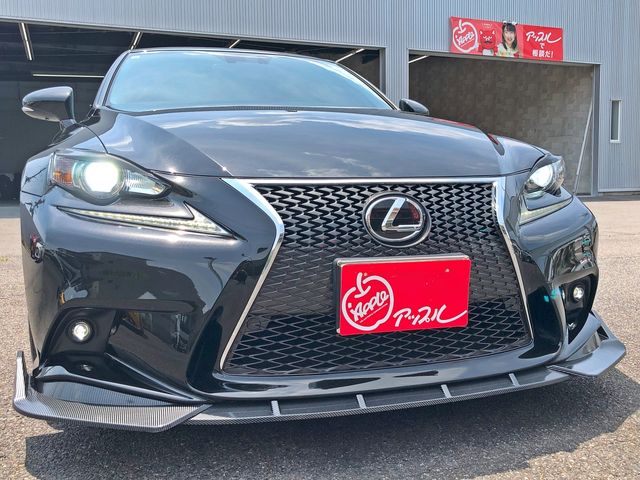 LEXUS IS200t
