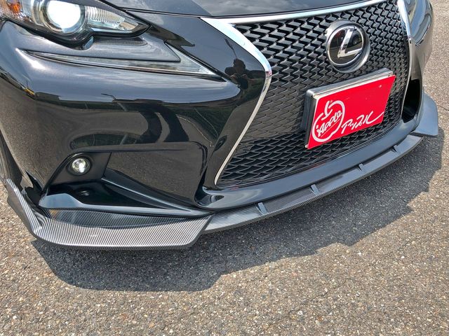 LEXUS IS200t