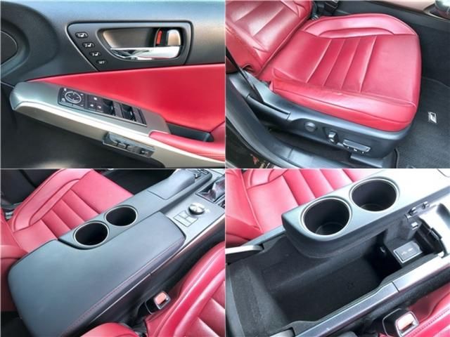 LEXUS IS200t