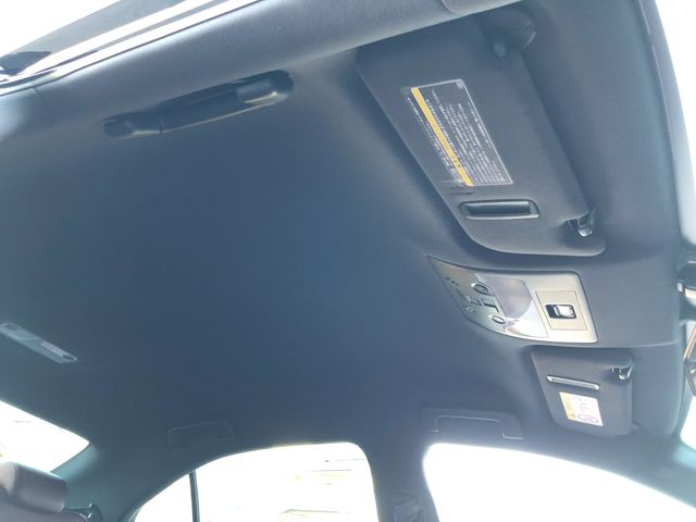 LEXUS IS200t